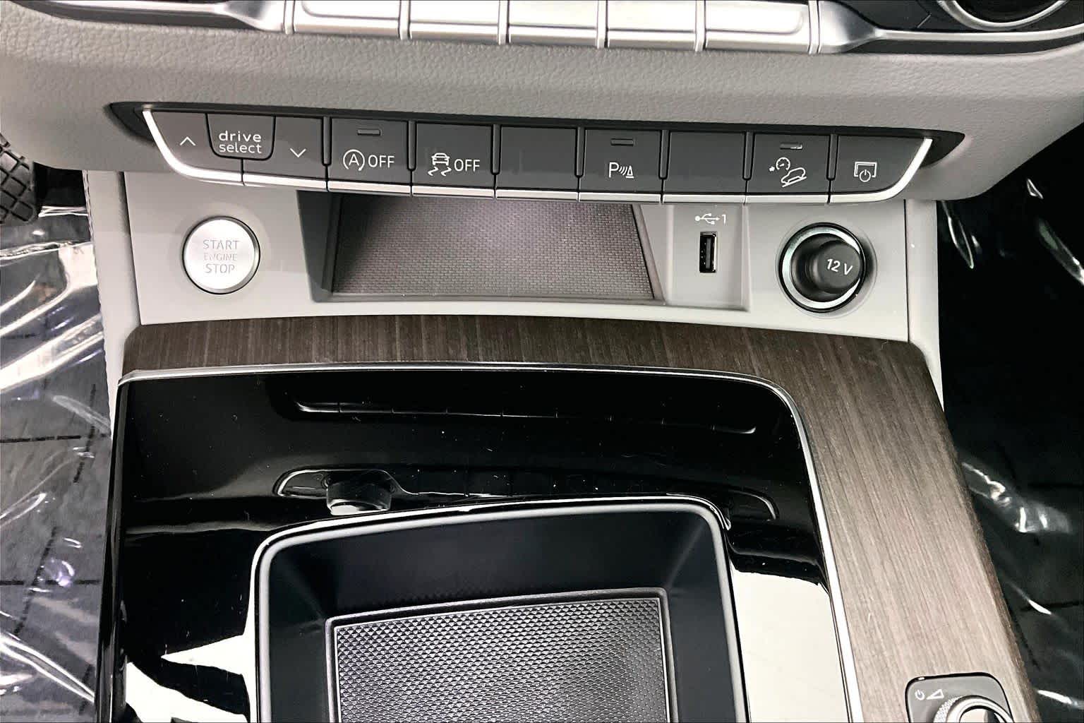 Thumbnail: 2023 Audi Q5 - 27