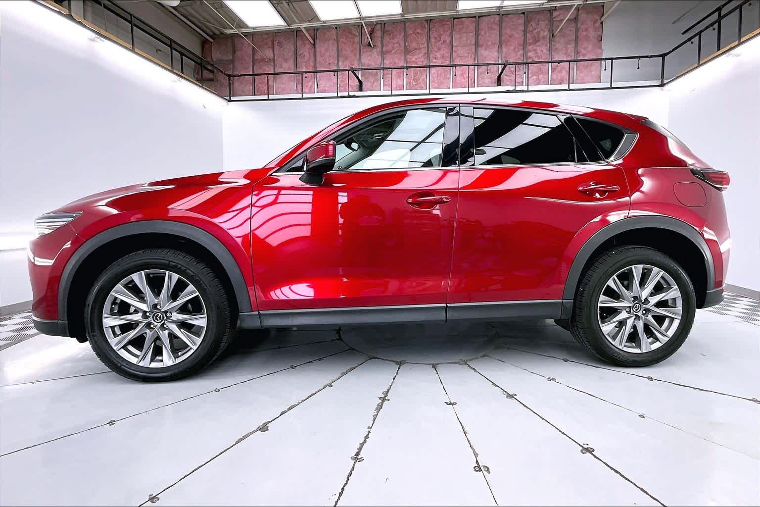 Thumbnail: 2021 Mazda CX-5 - 3