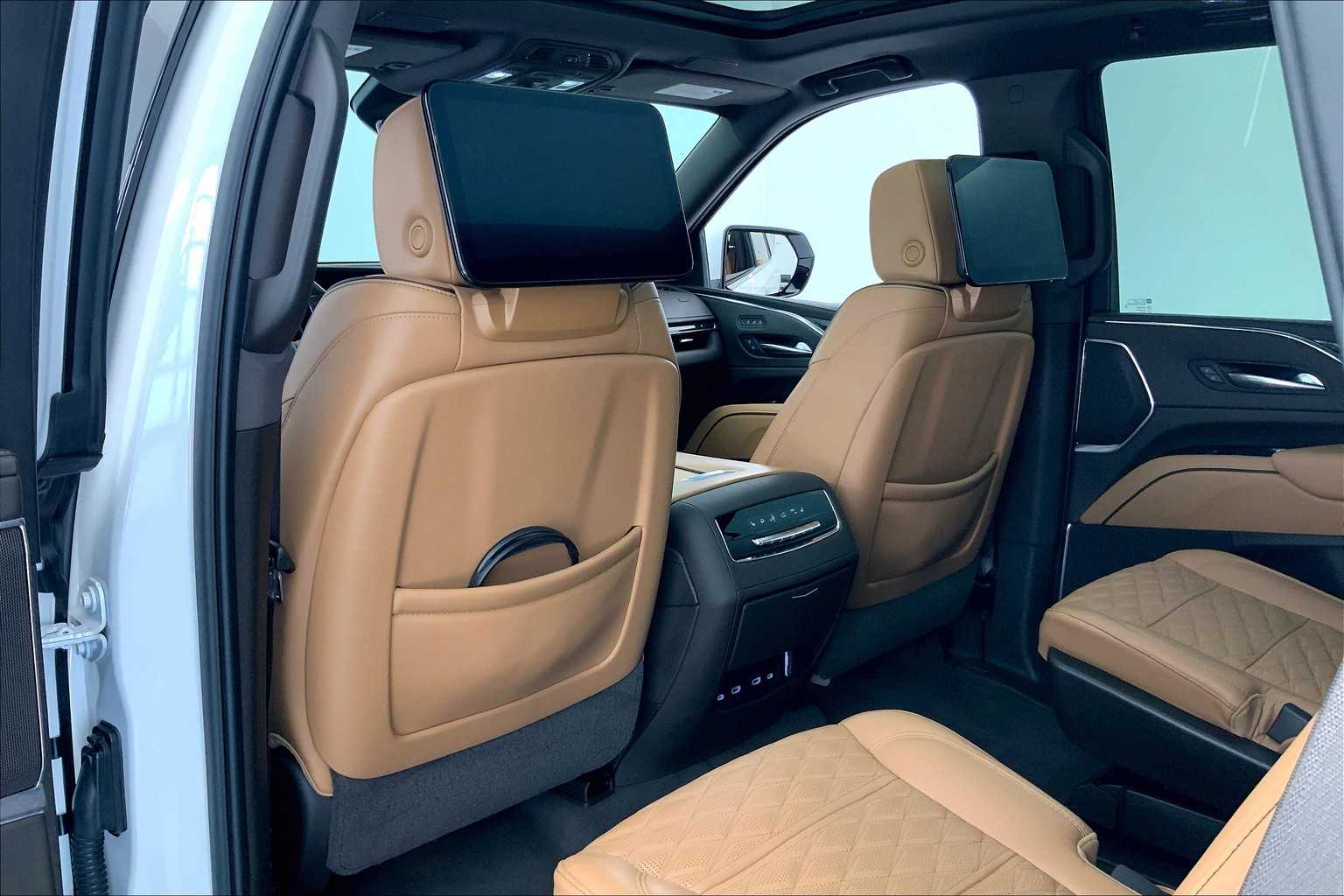 Thumbnail: 2021 Cadillac Escalade - 12