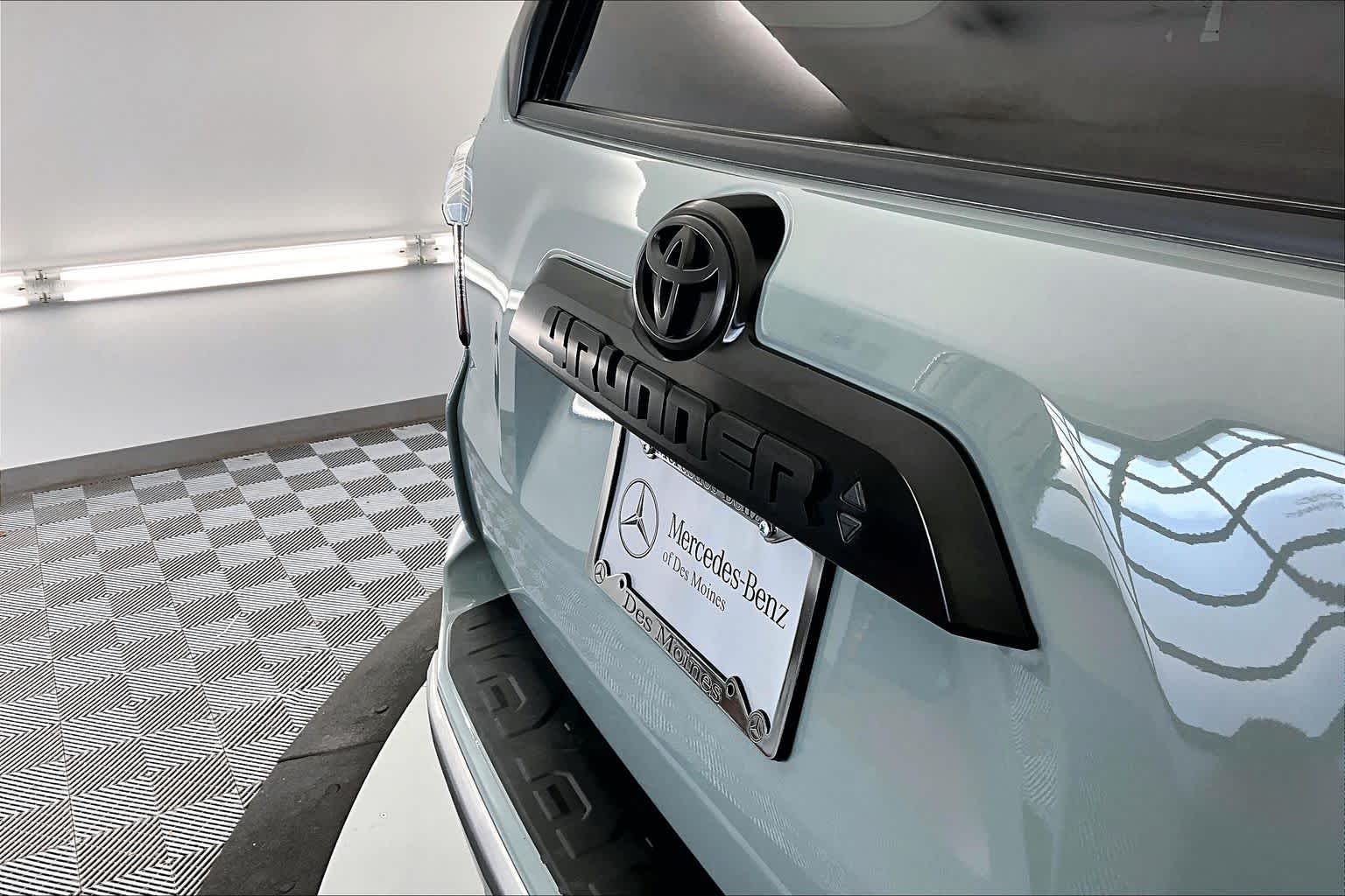 Thumbnail: 2022 Toyota 4Runner - 7