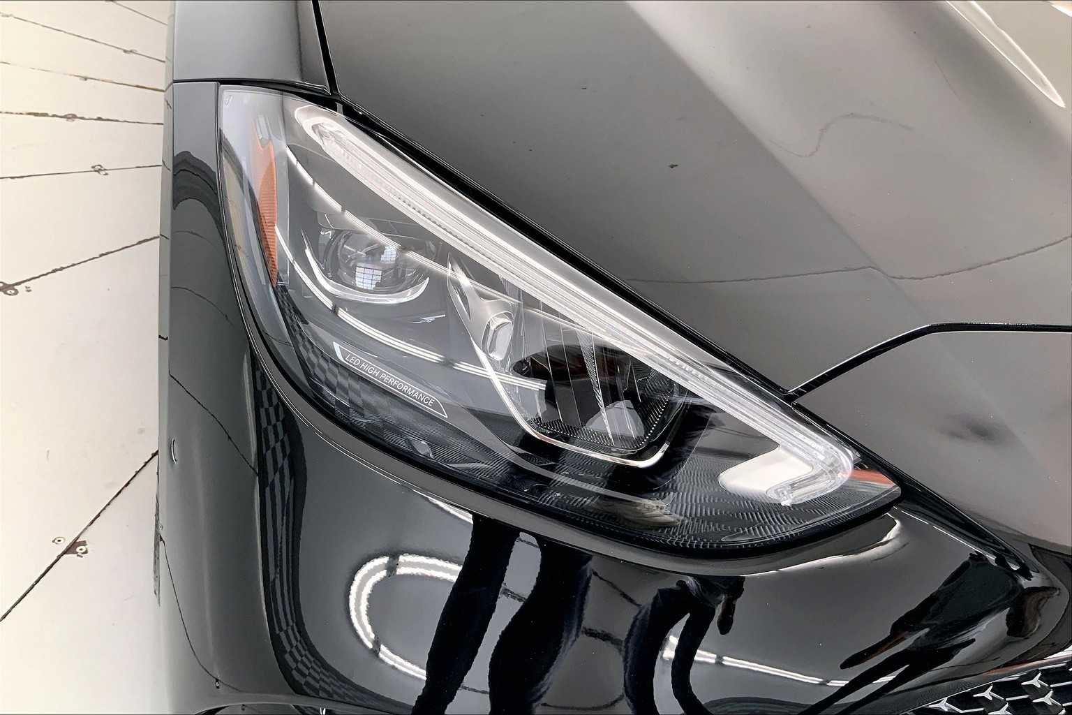 Thumbnail: 2025 Mercedes-Benz C-Class - 21