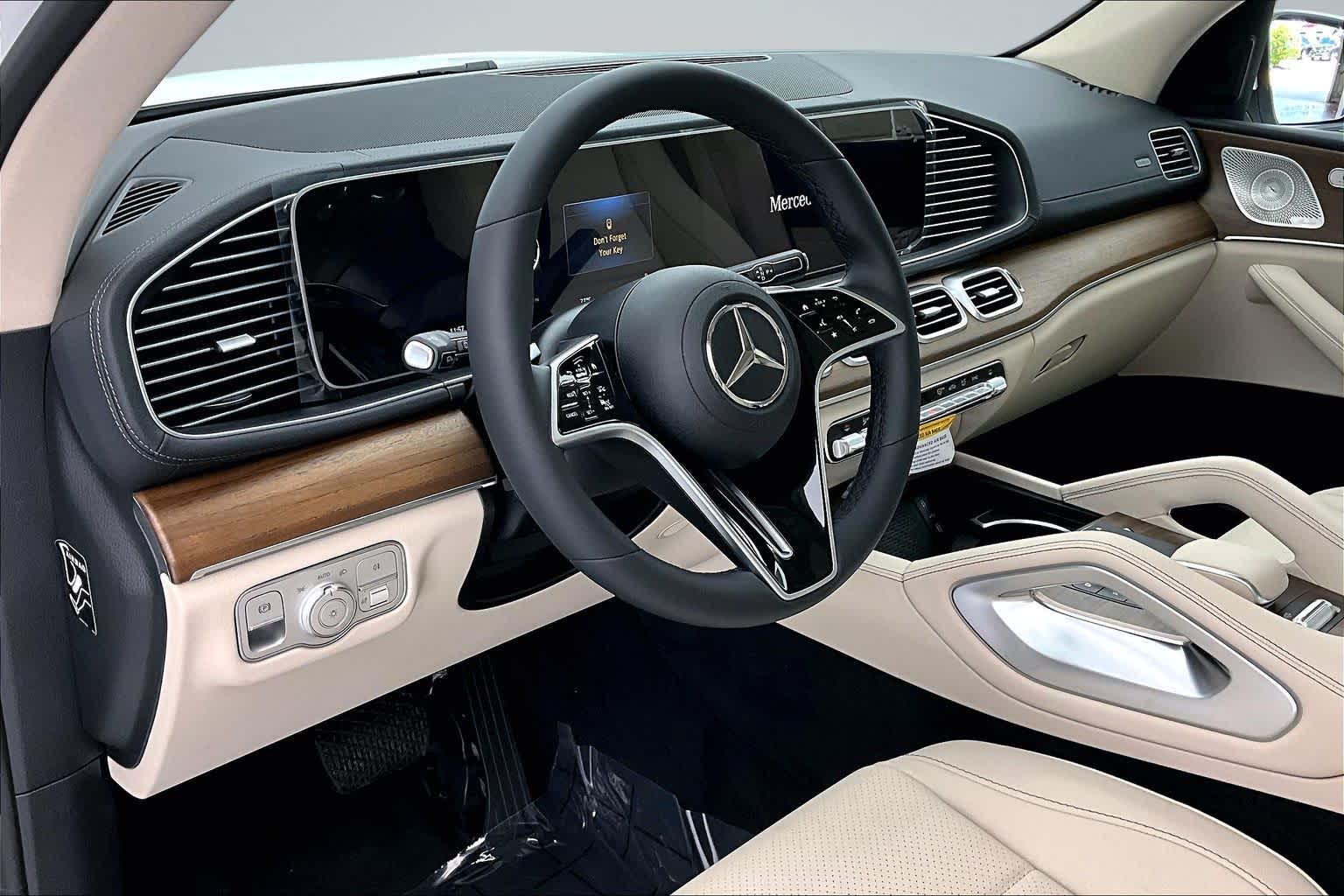 Thumbnail: 2026 Mercedes-Benz GLS - 2
