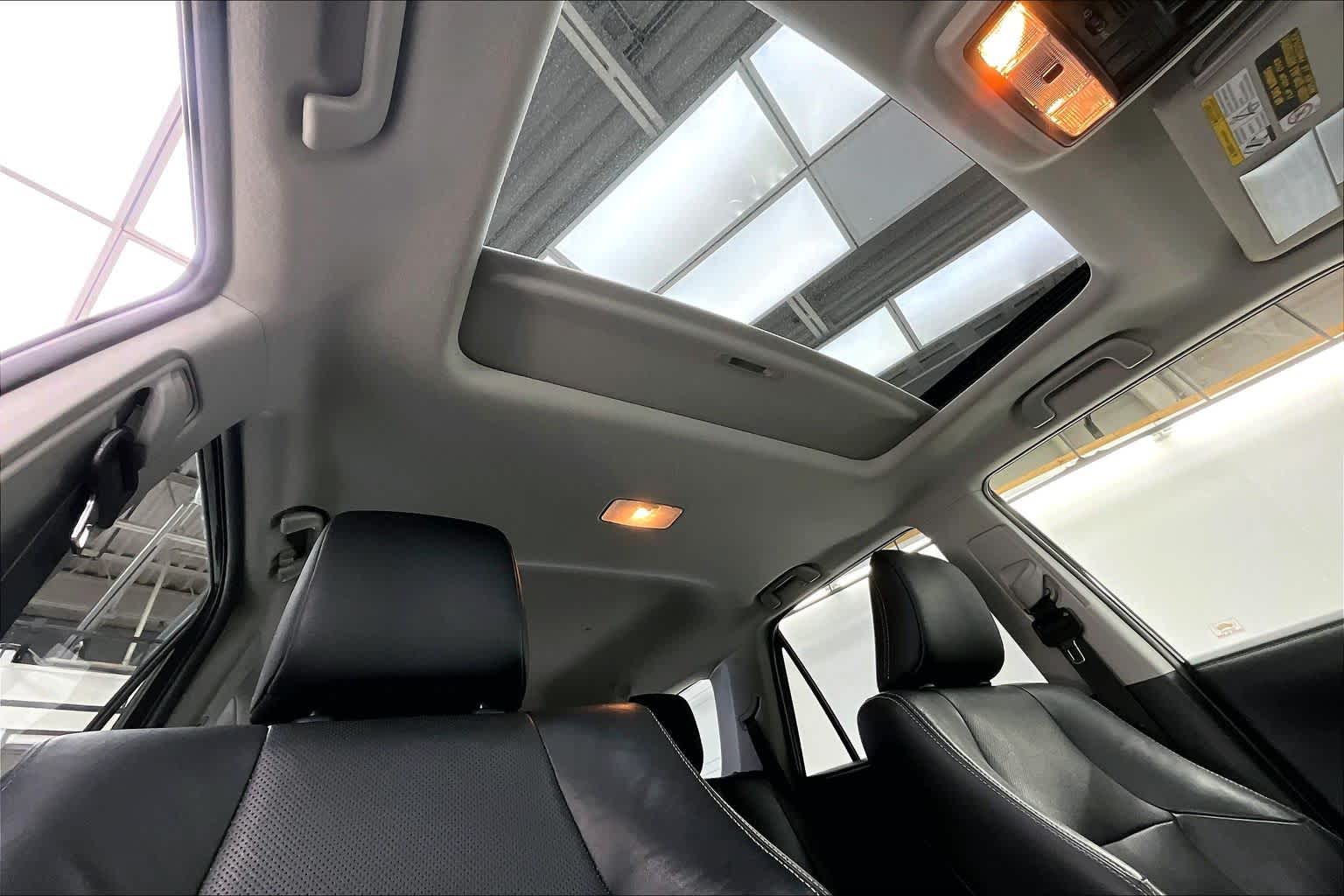 Thumbnail: 2020 Toyota 4Runner - 22