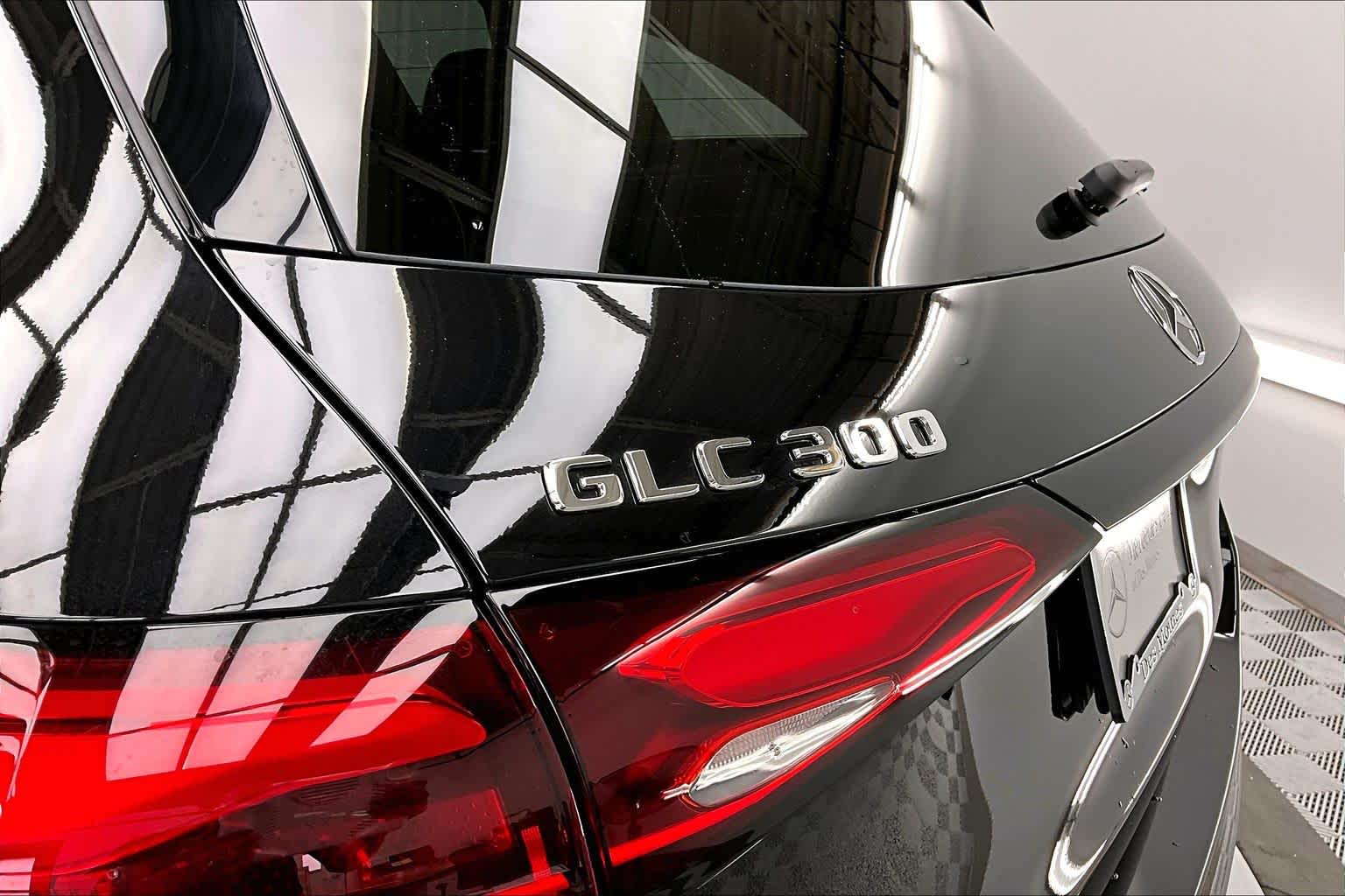Thumbnail: 2026 Mercedes-Benz GLC - 7