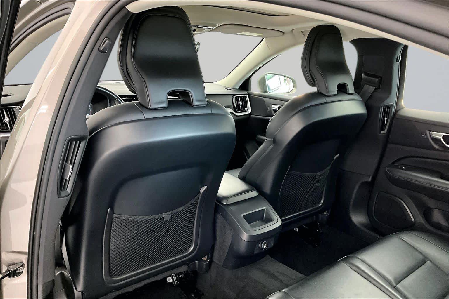 Thumbnail: 2020 Volvo S60 - 11