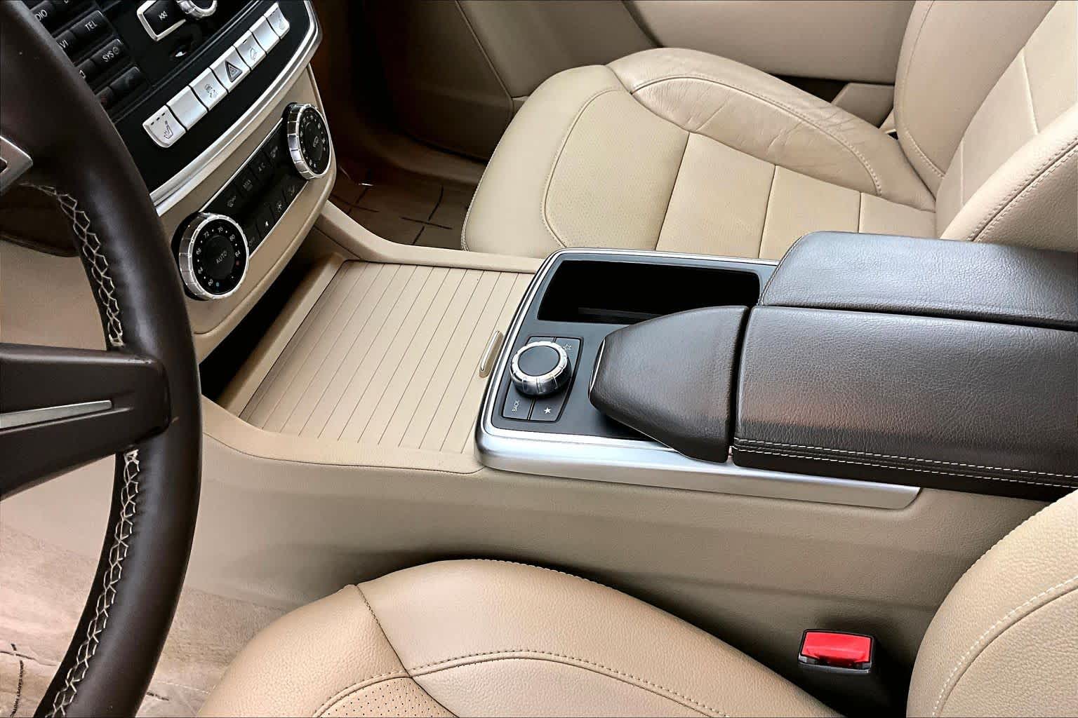 Thumbnail: 2014 Mercedes-Benz M-Class - 17