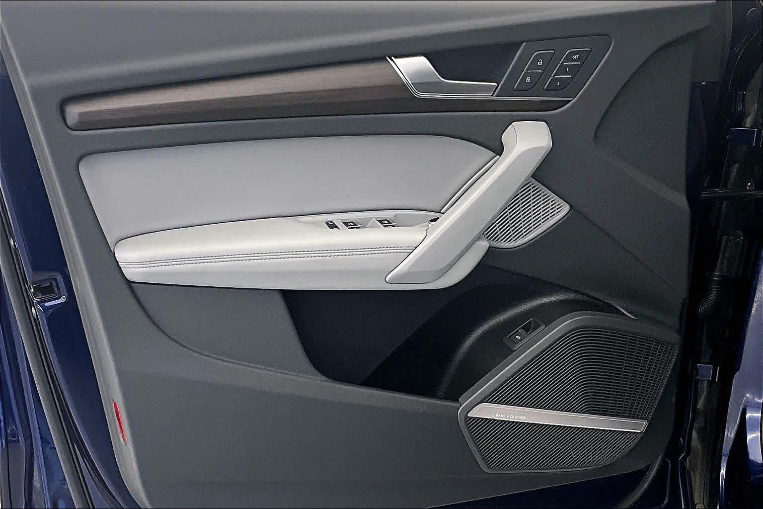 Thumbnail: 2023 Audi Q5 - 23