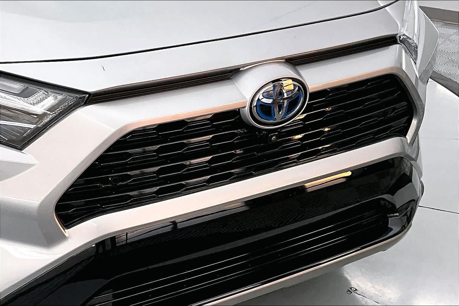 Thumbnail: 2023 Toyota RAV4 - 26