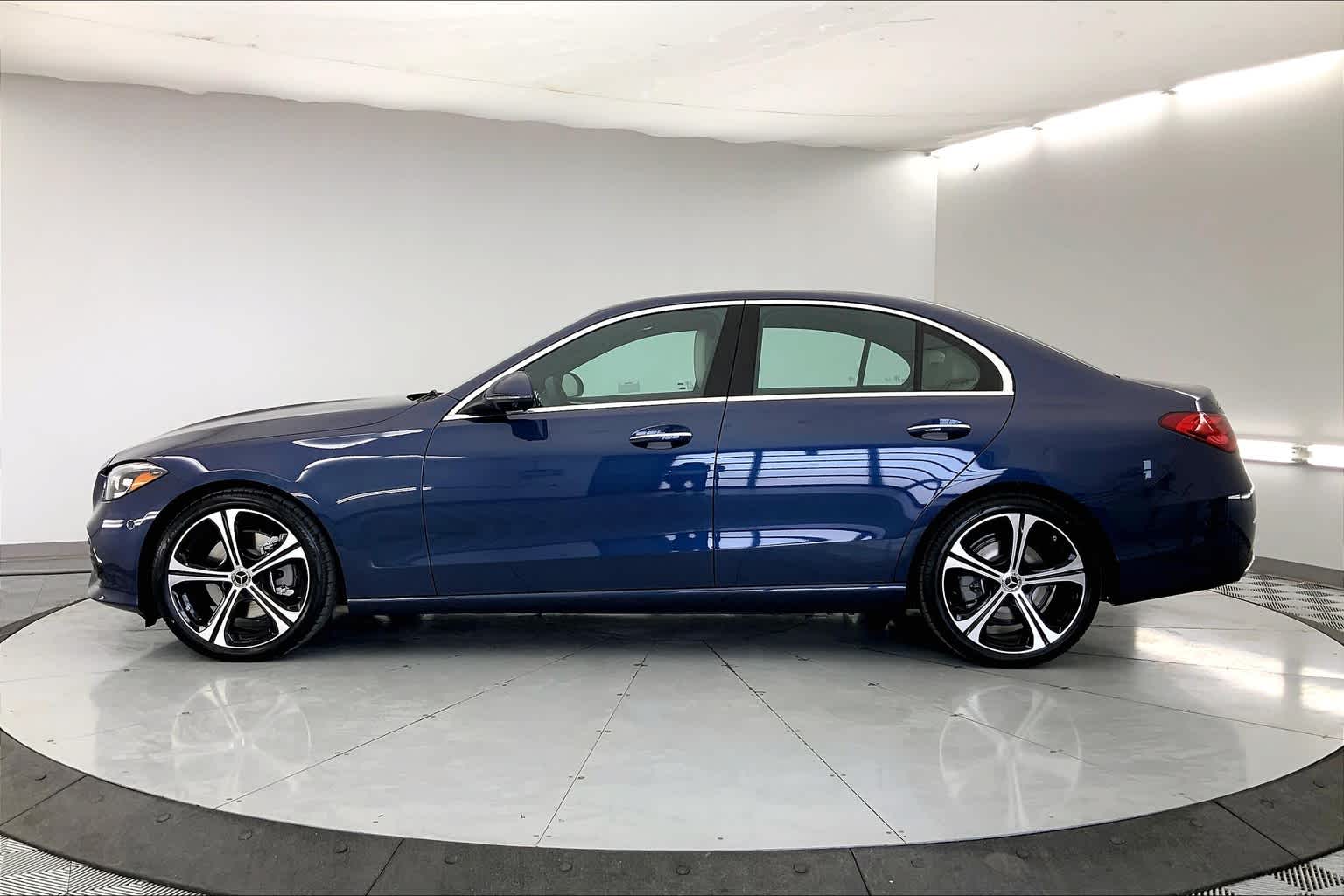 Thumbnail: 2025 Mercedes-Benz C-Class - 3