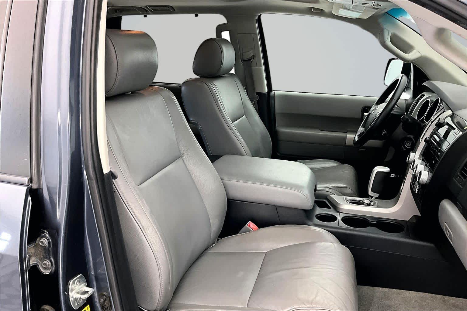 Thumbnail: 2008 Toyota Sequoia - 13