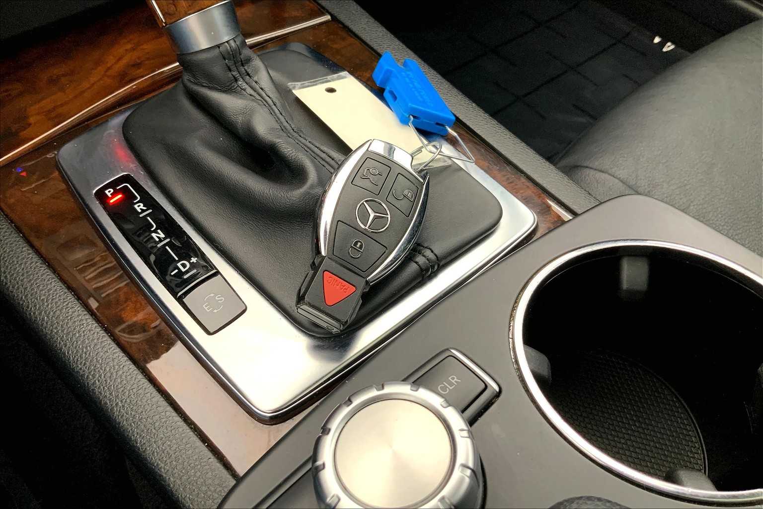 Thumbnail: 2013 Mercedes-Benz E-Class - 19
