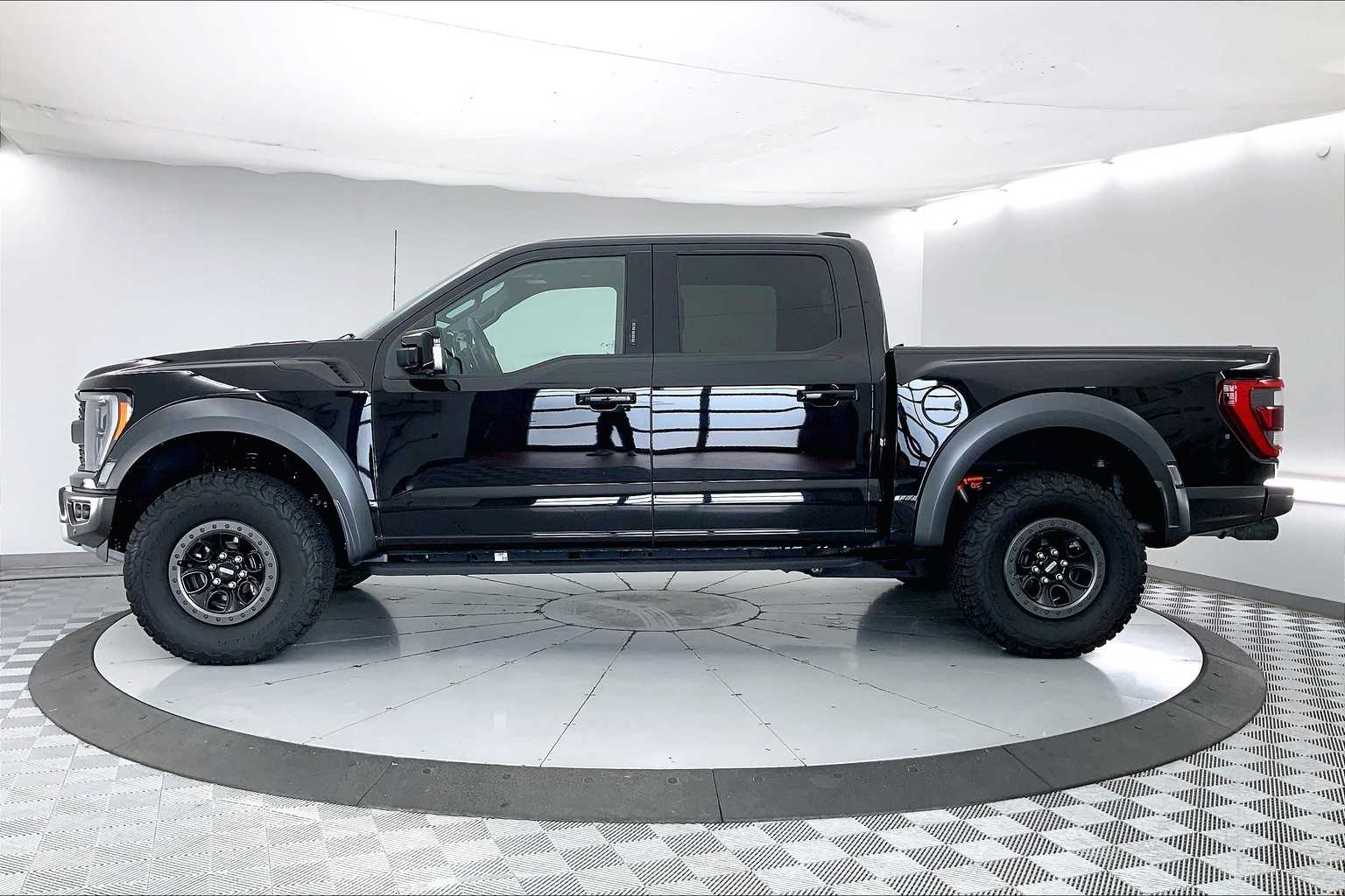 Thumbnail: 2023 Ford F-150 - 3