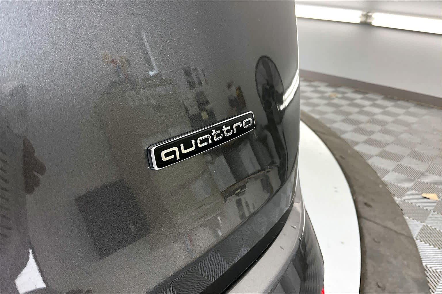 Thumbnail: 2024 Audi Q7 - 7