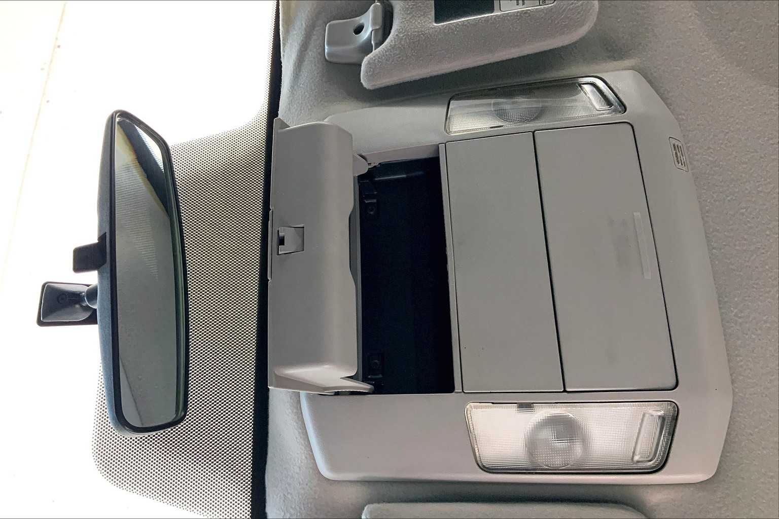 Thumbnail: 2010 Toyota Tundra - 25