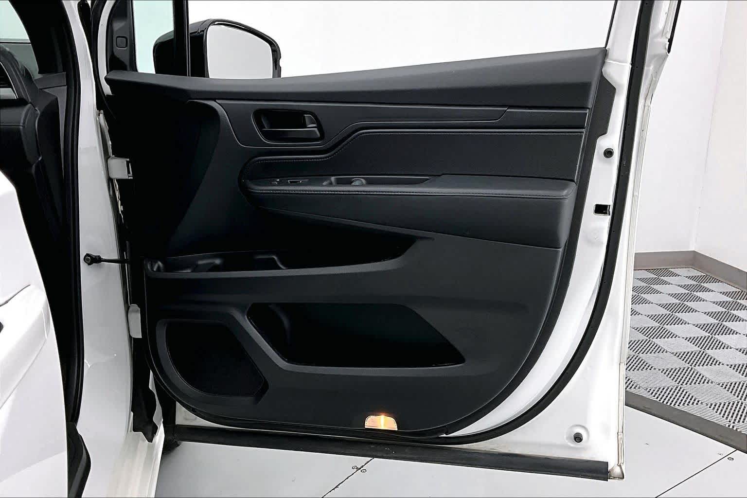 Thumbnail: 2023 Honda Odyssey - 24