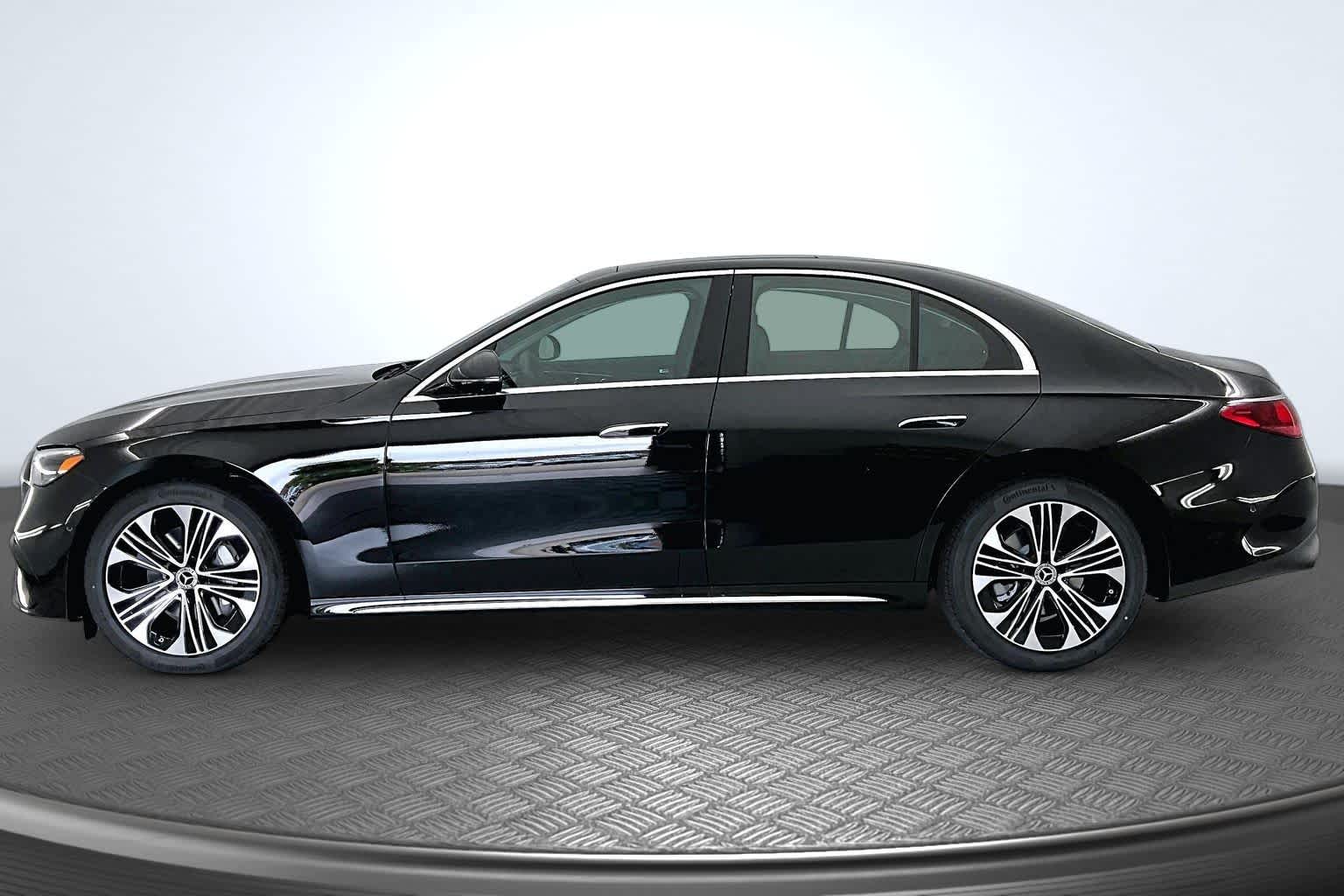 Thumbnail: 2026 Mercedes-Benz E-Class - 3