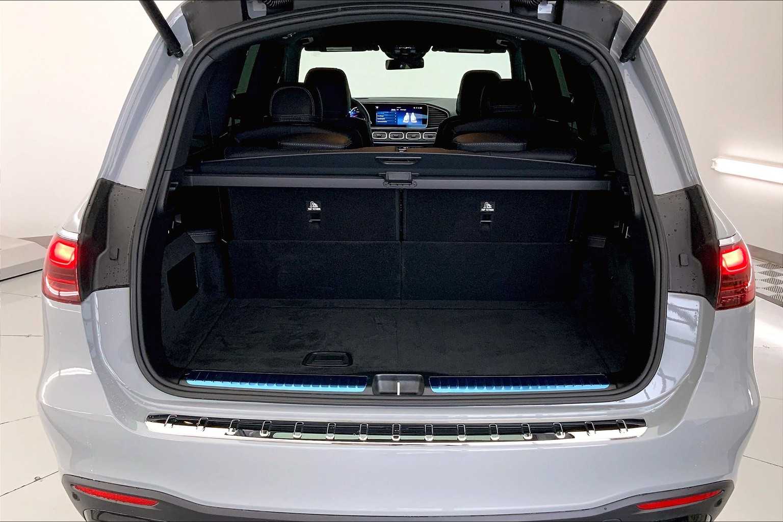 Thumbnail: 2026 Mercedes-Benz GLS - 19