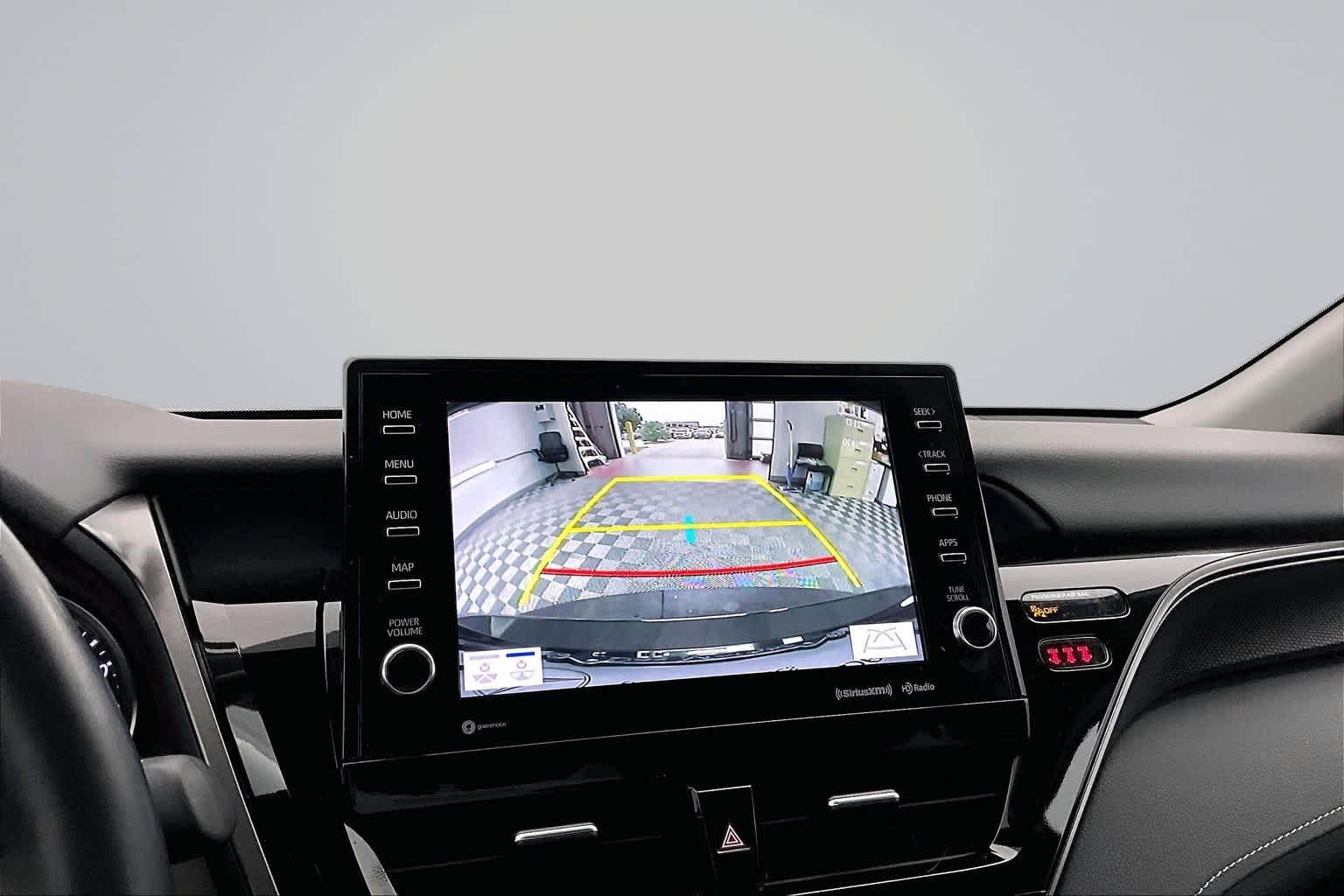 Thumbnail: 2022 Toyota Camry - 20