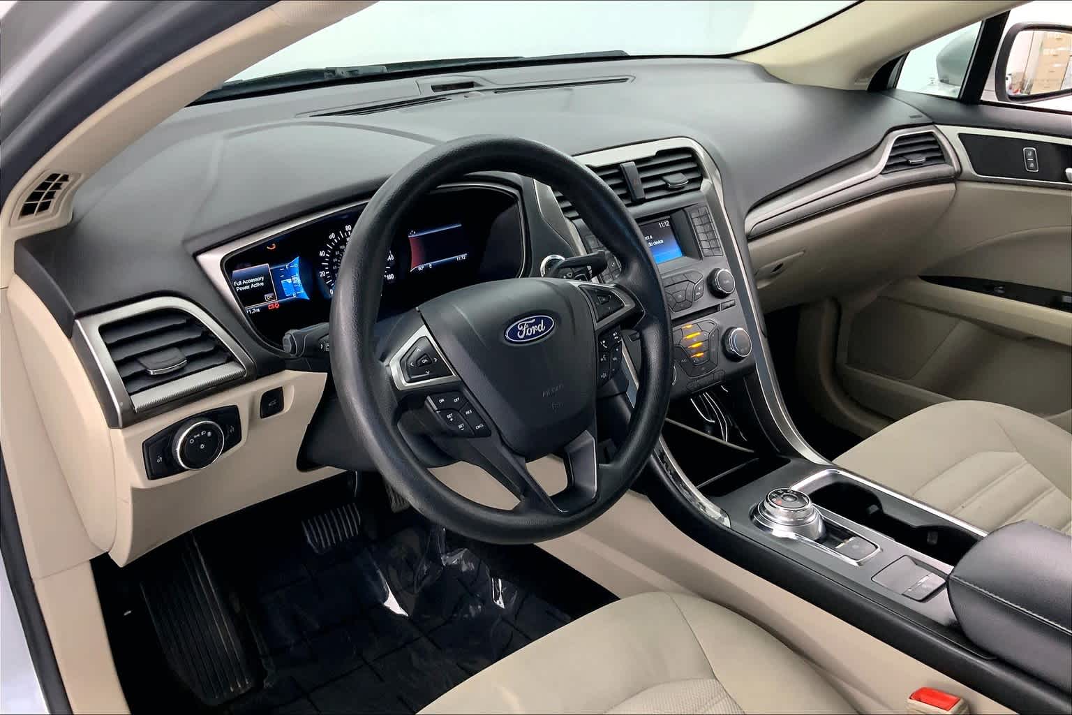 2018 Ford Fusion SE 2