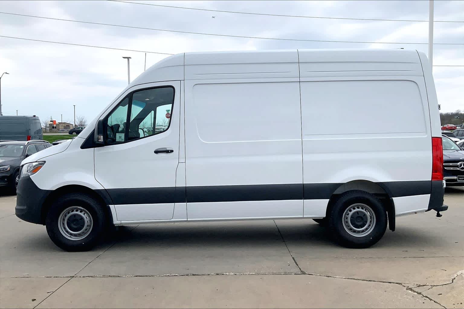 2025 Mercedes-Benz Sprinter 2500 3