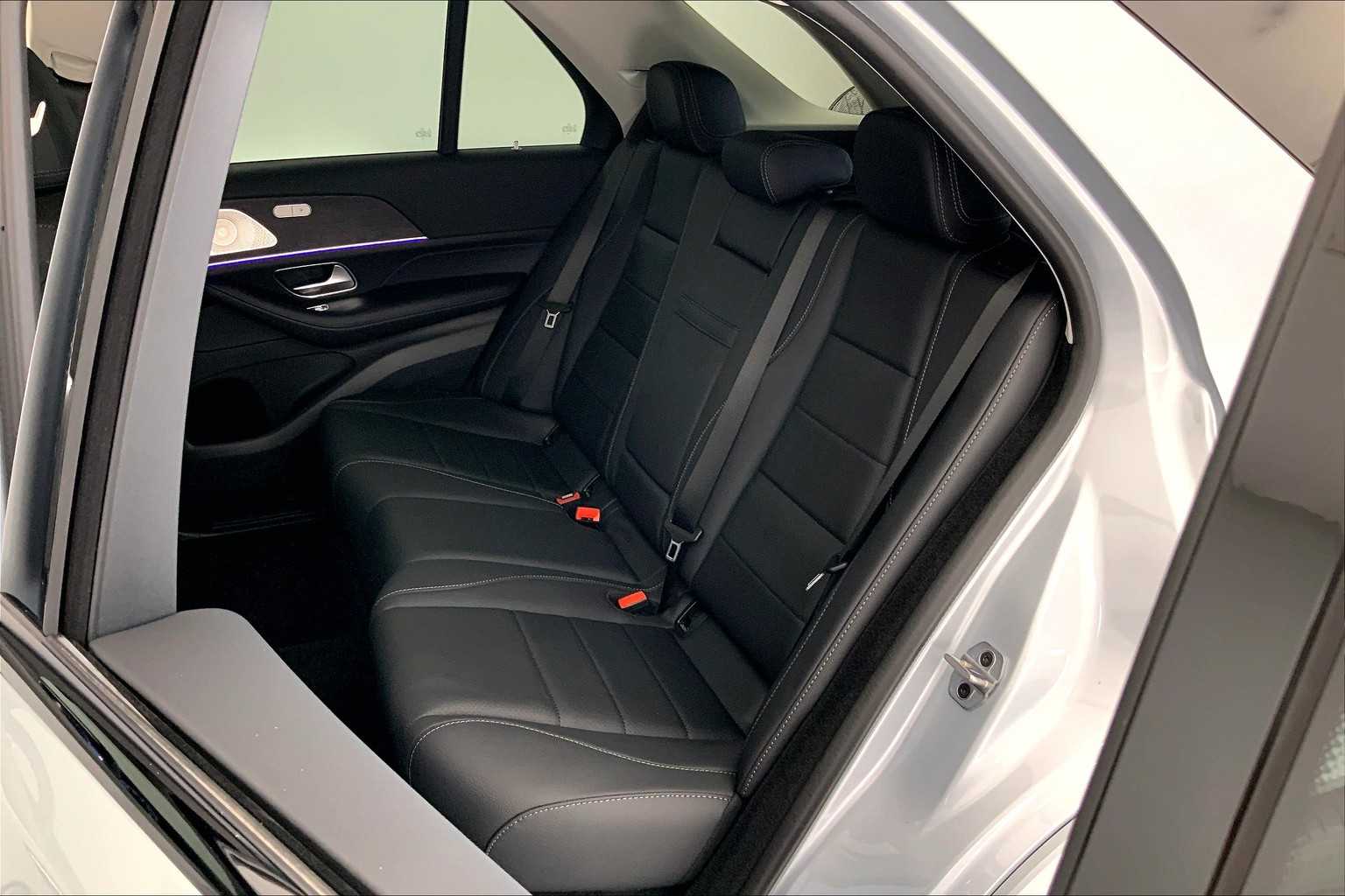 Thumbnail: 2026 Mercedes-Benz GLE - 13