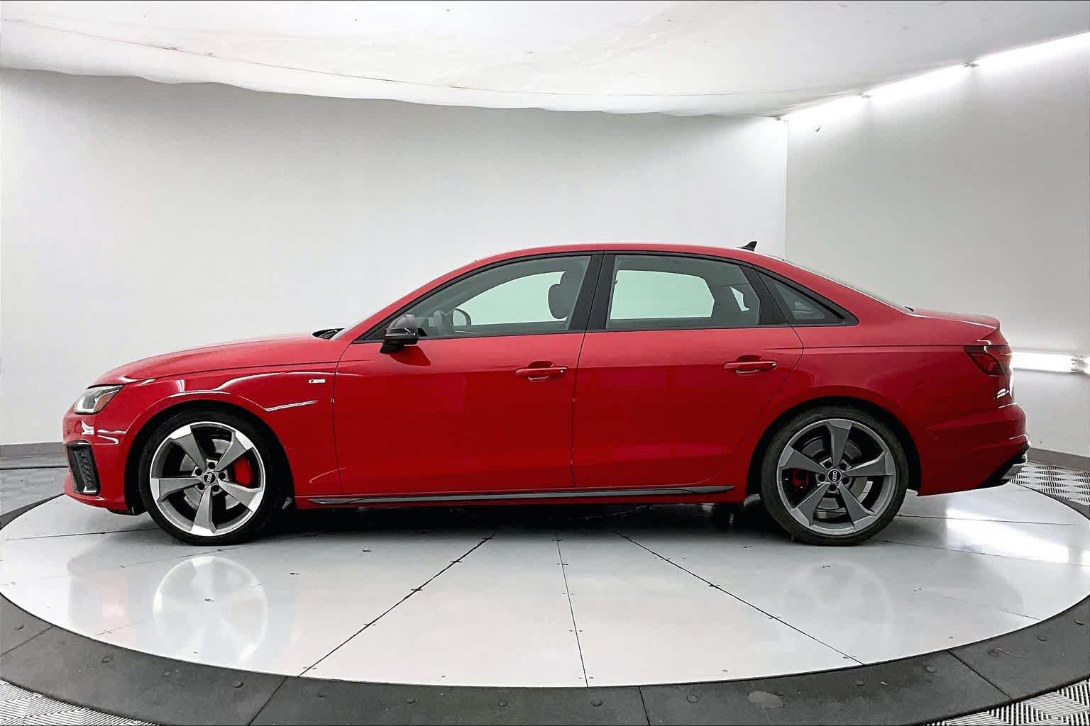 Thumbnail: 2022 Audi A4 - 3