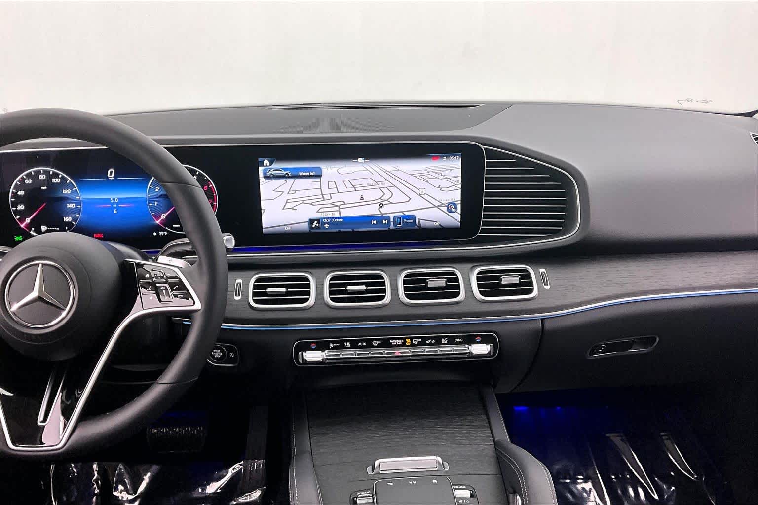 Thumbnail: 2026 Mercedes-Benz GLE - 16