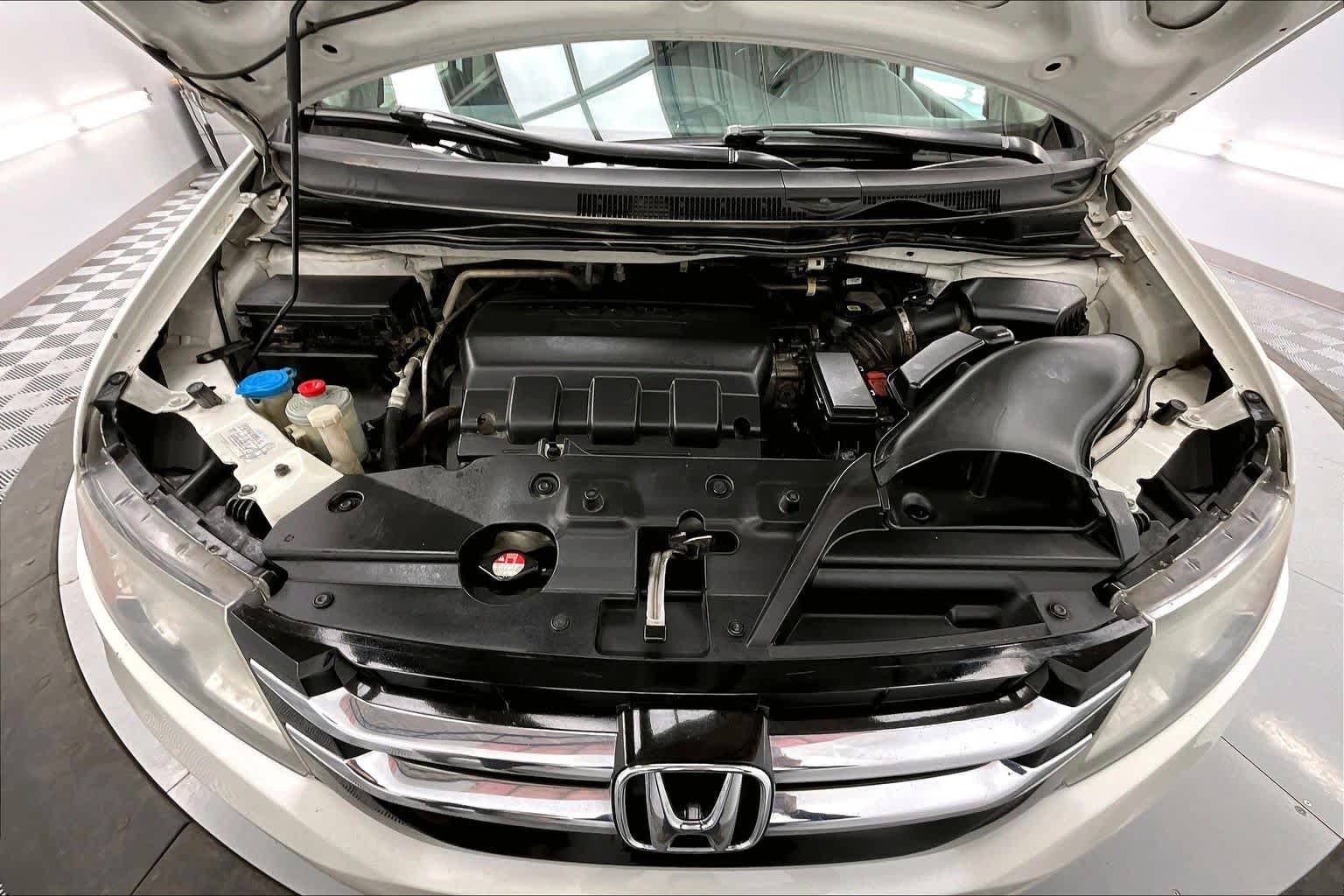 Thumbnail: 2014 Honda Odyssey - 9