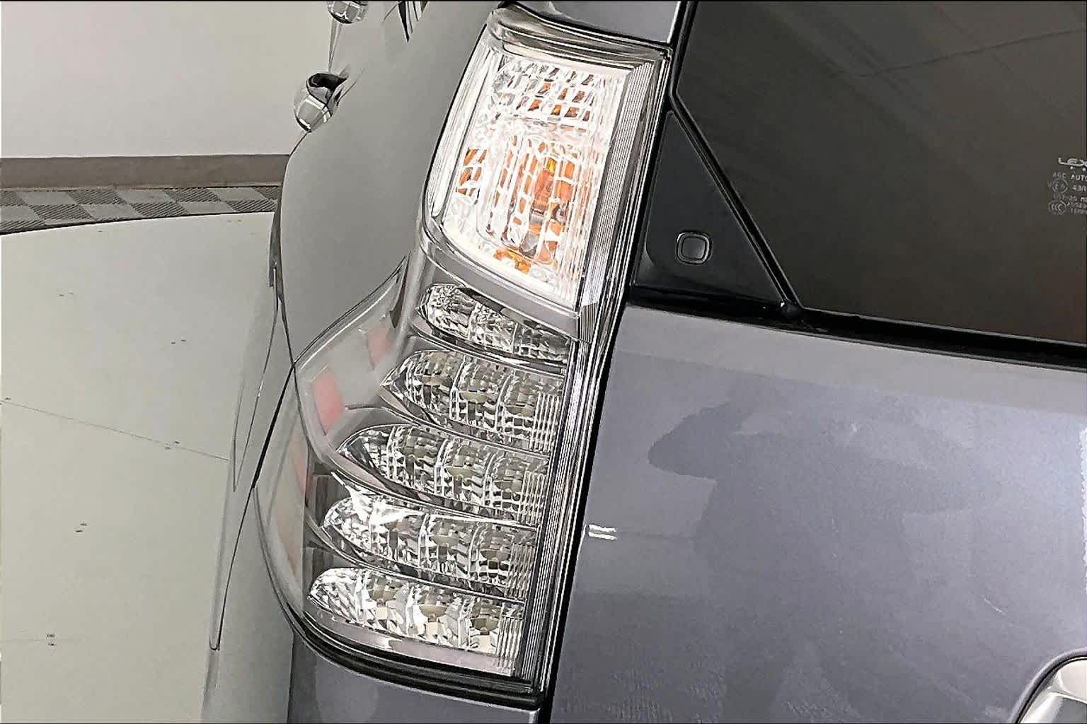 Thumbnail: 2021 Lexus GX - 25