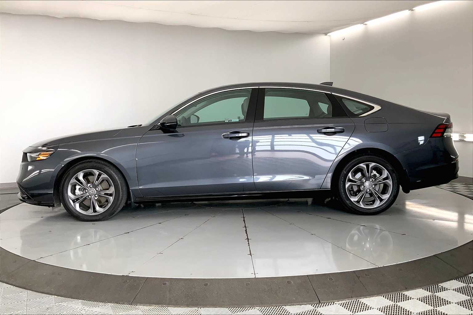 Thumbnail: 2024 Honda Accord - 3