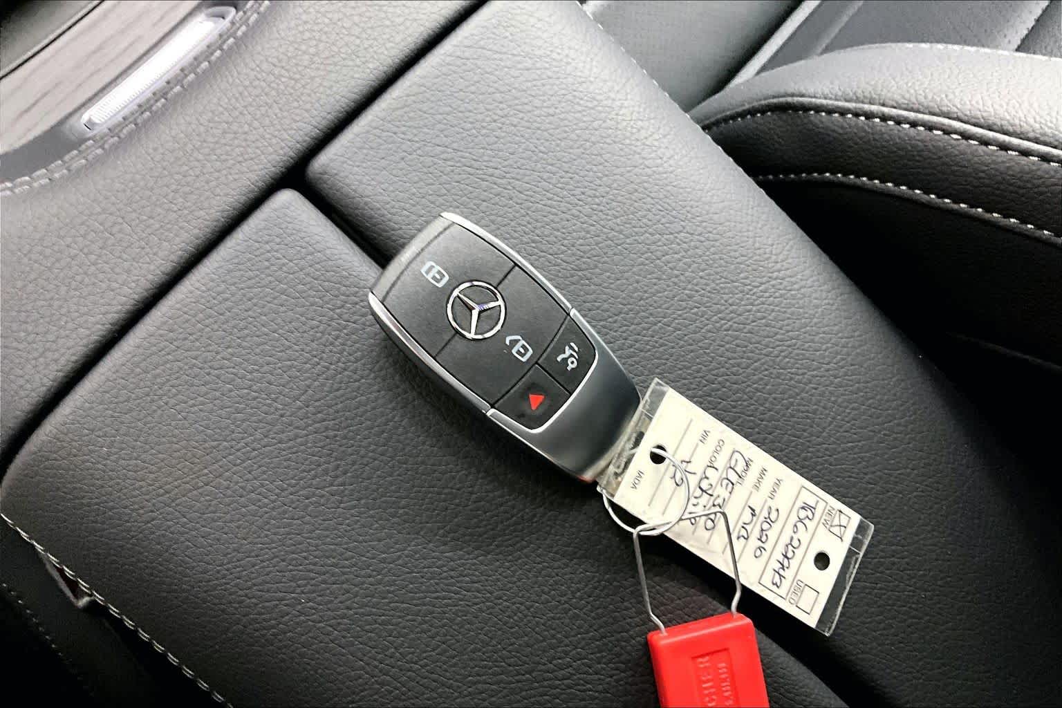 Thumbnail: 2026 Mercedes-Benz GLE - 20