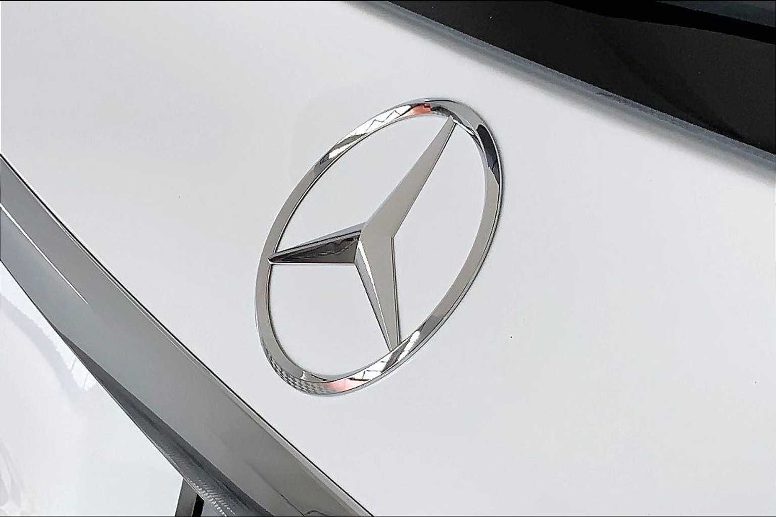 Thumbnail: 2025 Mercedes-Benz GL-Class - 22