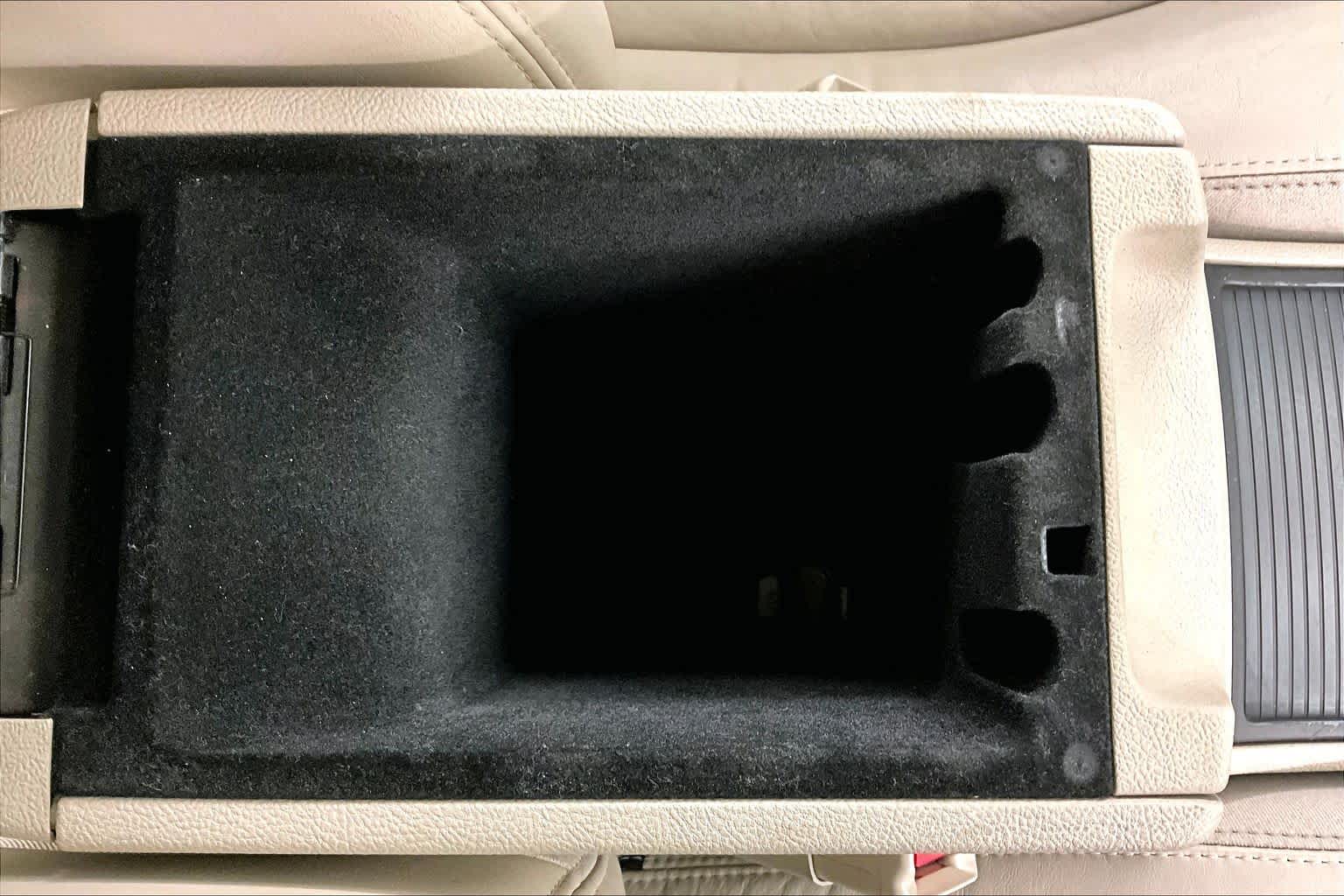 Thumbnail: 2008 Buick Lucerne - 27