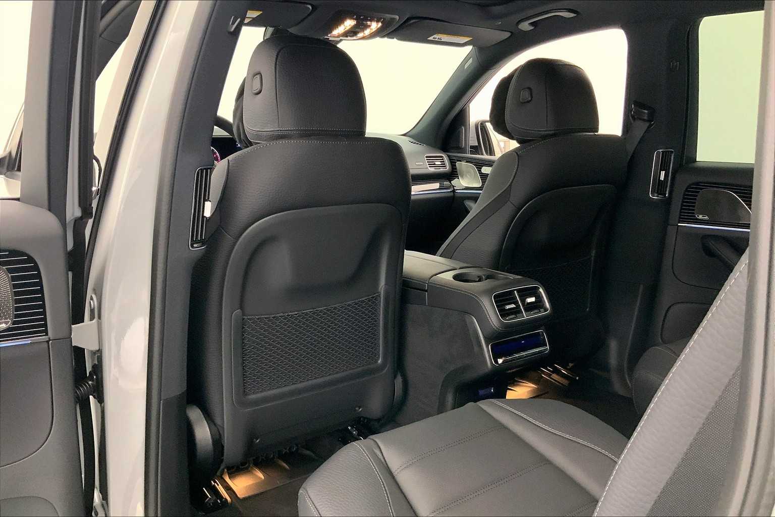 Thumbnail: 2025 Mercedes-Benz GLS - 12