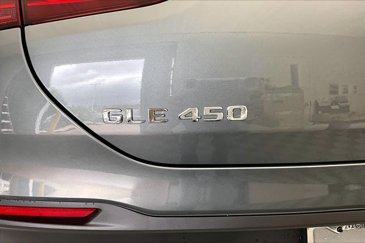 Thumbnail: 2026 Mercedes-Benz GLE - 7
