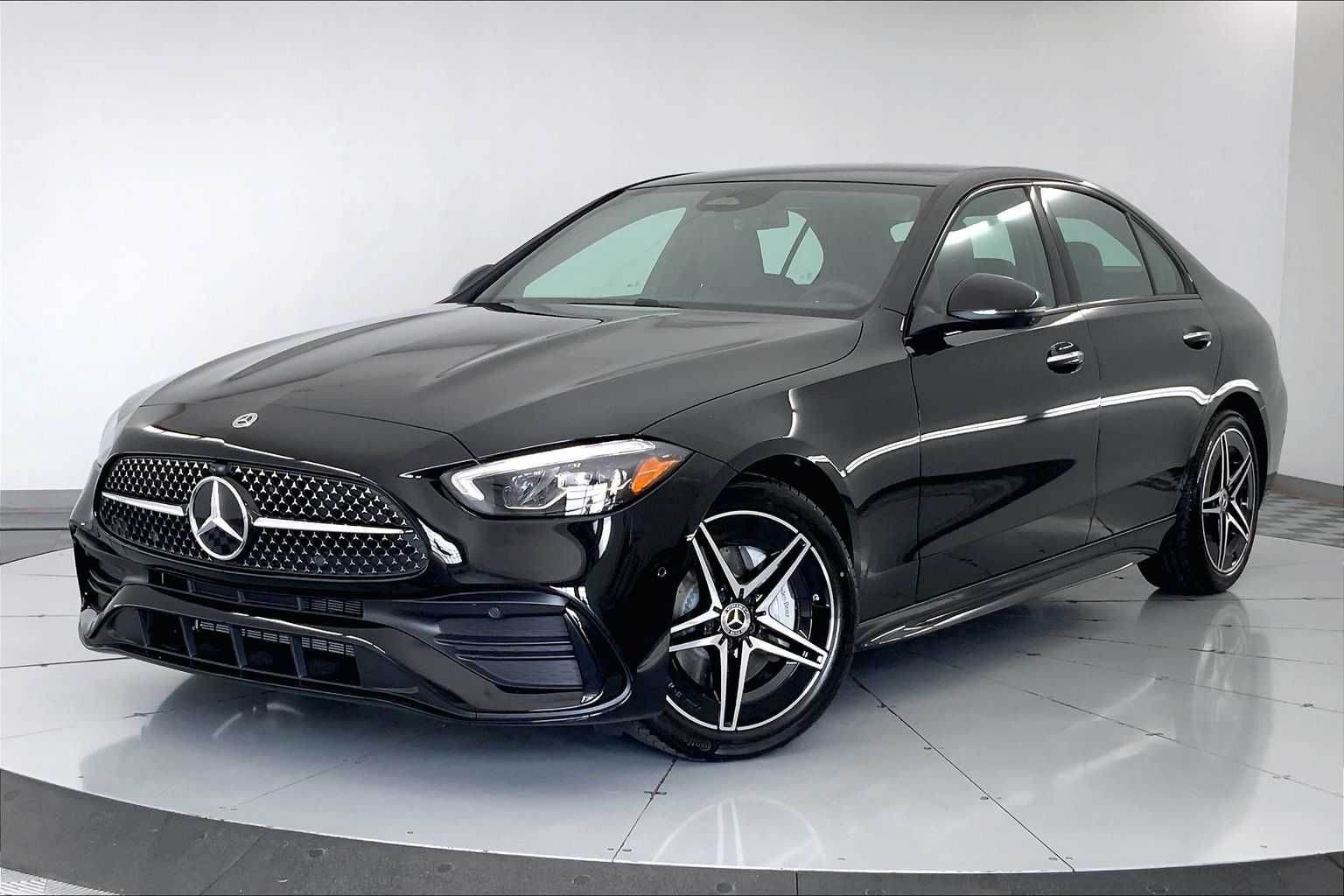 Thumbnail: 2025 Mercedes-Benz C-Class - 1