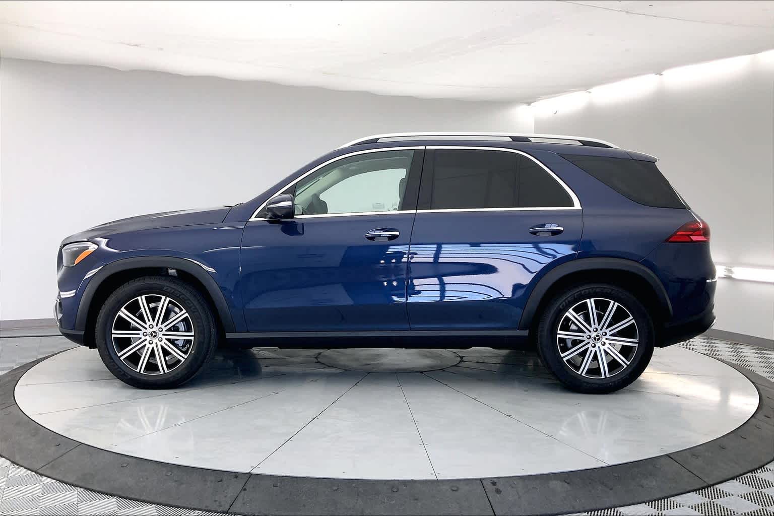 Thumbnail: 2025 Mercedes-Benz GLE - 3