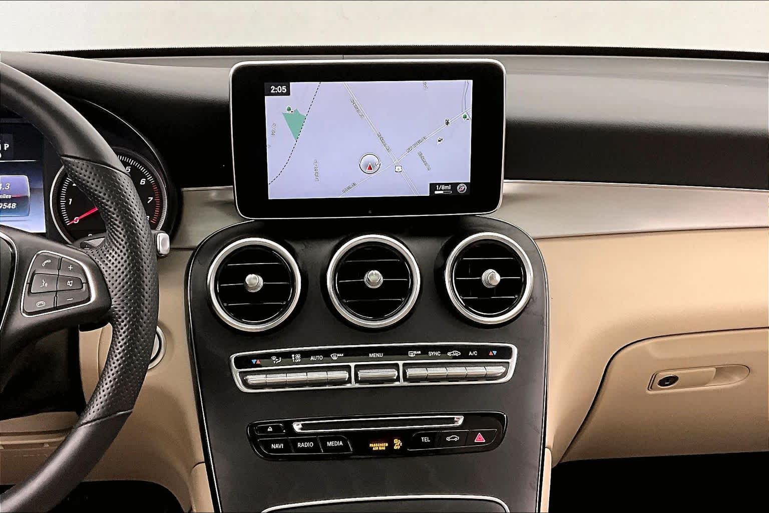 Thumbnail: 2019 Mercedes-Benz GLC - 16