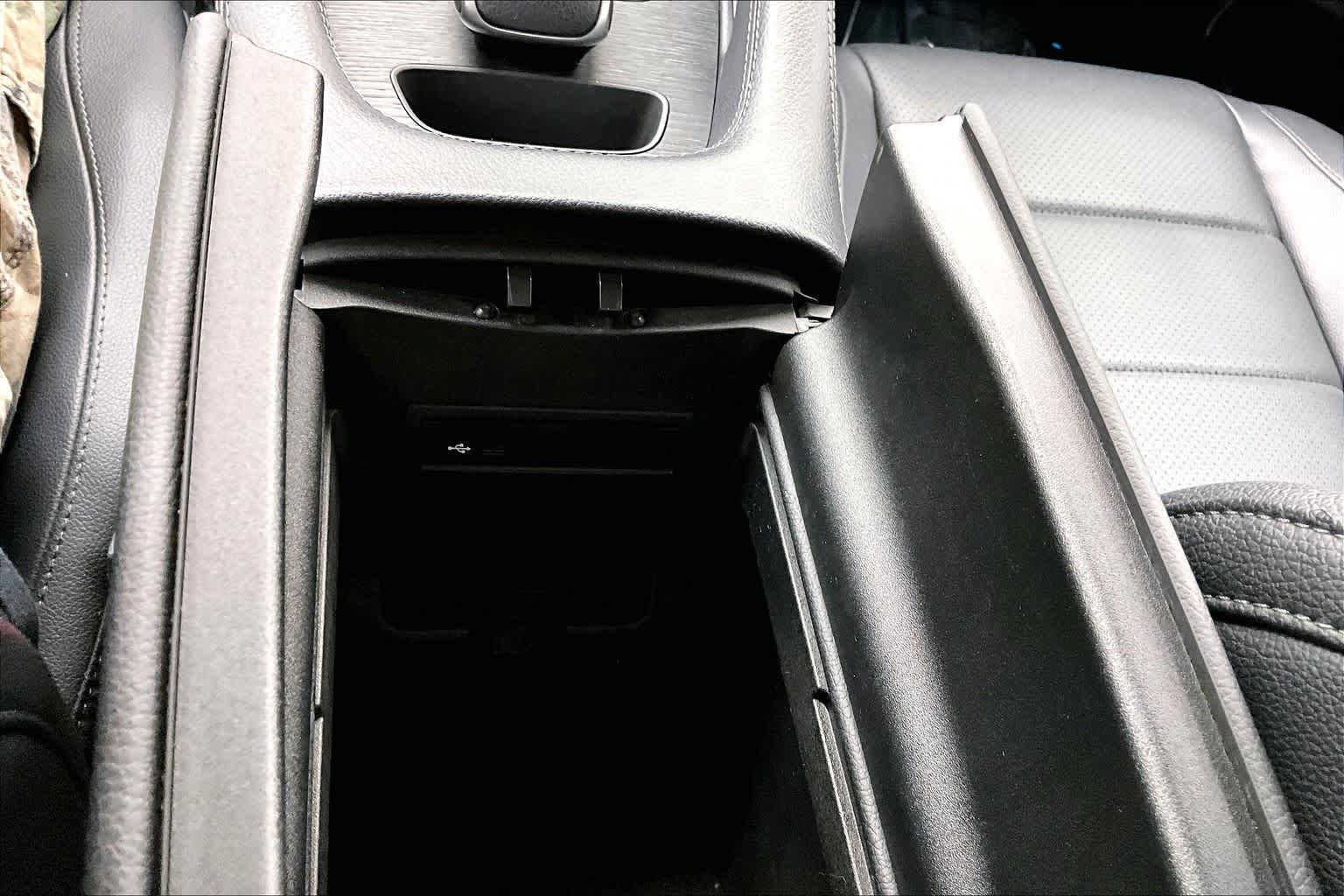 Thumbnail: 2022 Mercedes-Benz GLE - 28