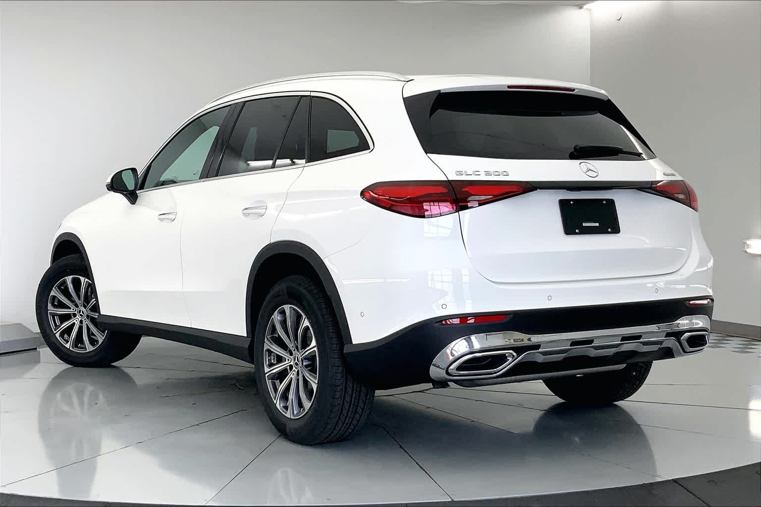 Thumbnail: 2025 Mercedes-Benz GLC - 4