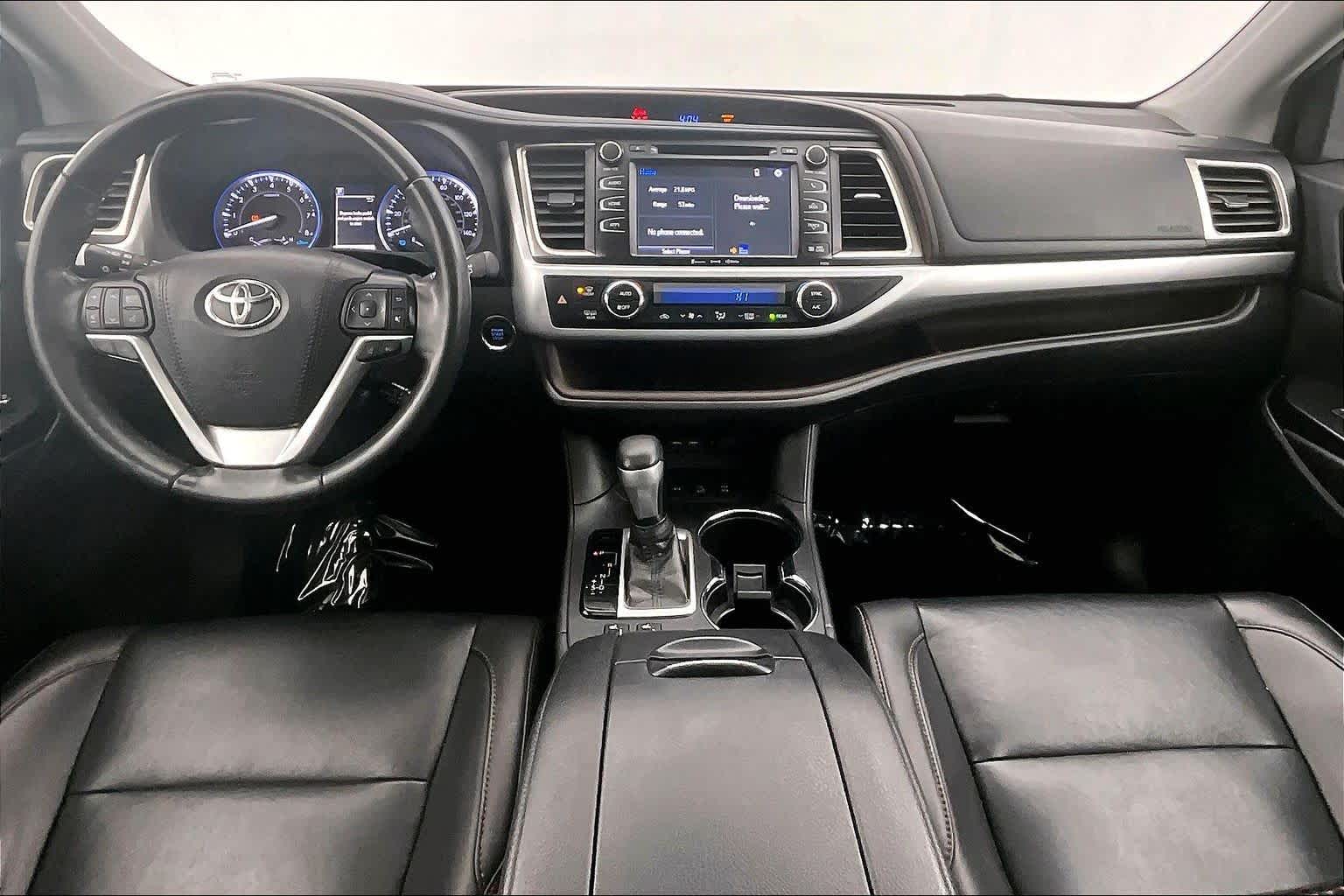 Thumbnail: 2019 Toyota Highlander - 10