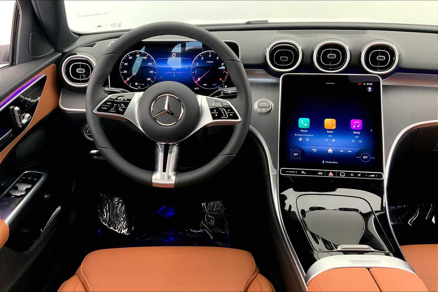 Thumbnail: 2025 Mercedes-Benz C-Class - 15