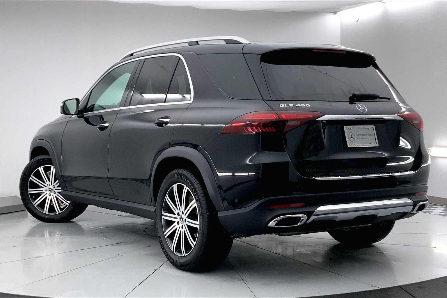 Thumbnail: 2025 Mercedes-Benz GLE - 4