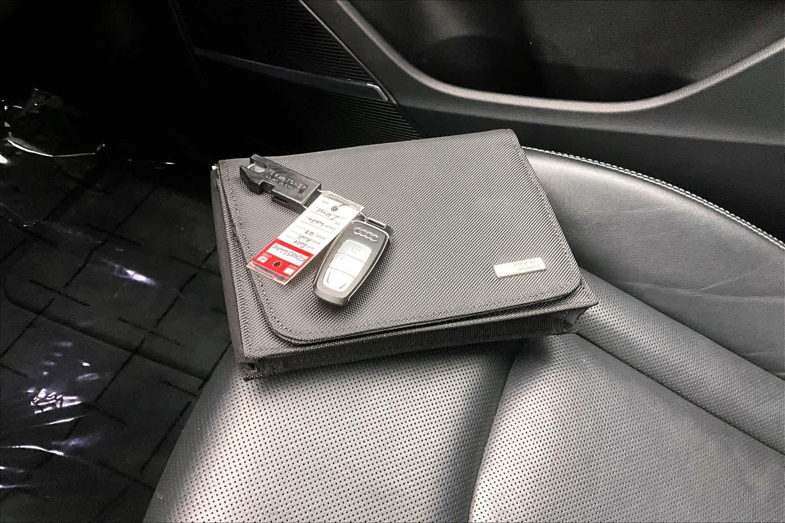 Thumbnail: 2019 Audi Q8 - 18