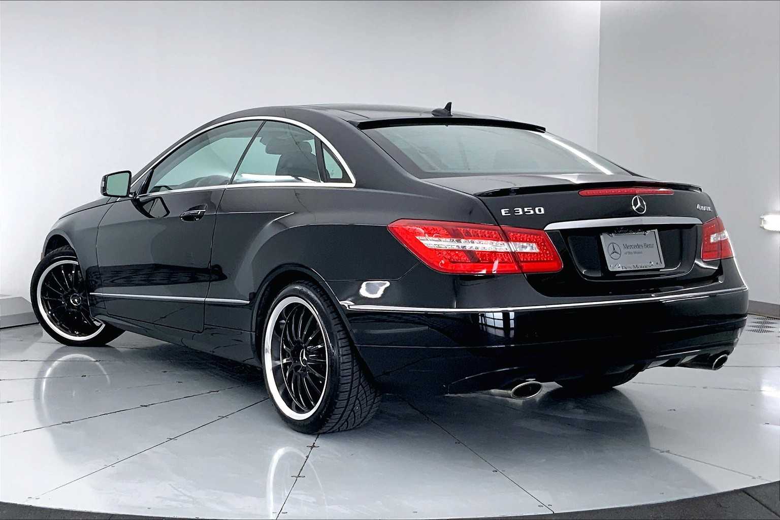 Thumbnail: 2013 Mercedes-Benz E-Class - 4