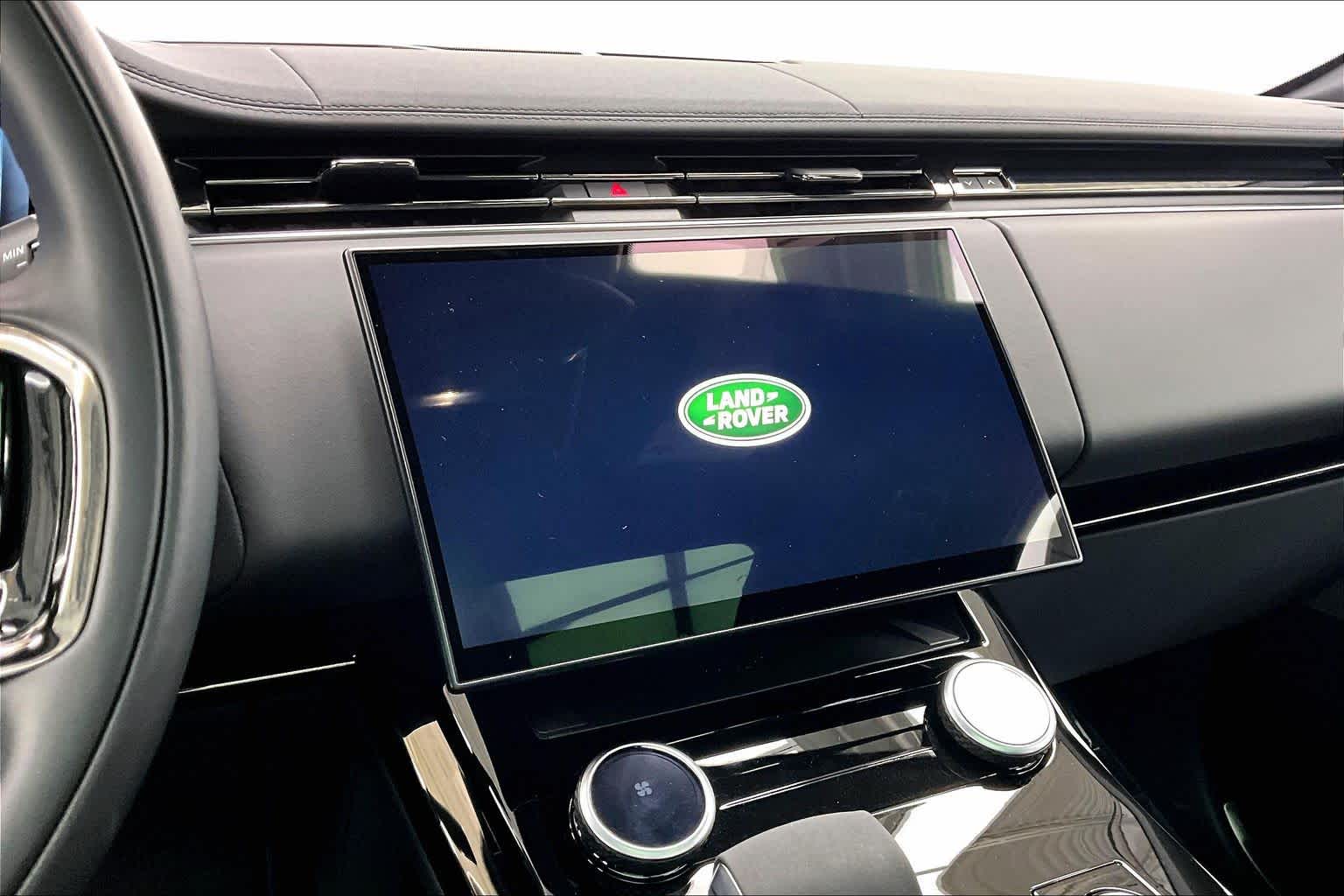 Thumbnail: 2023 Land Rover Range Rover Sport - 16