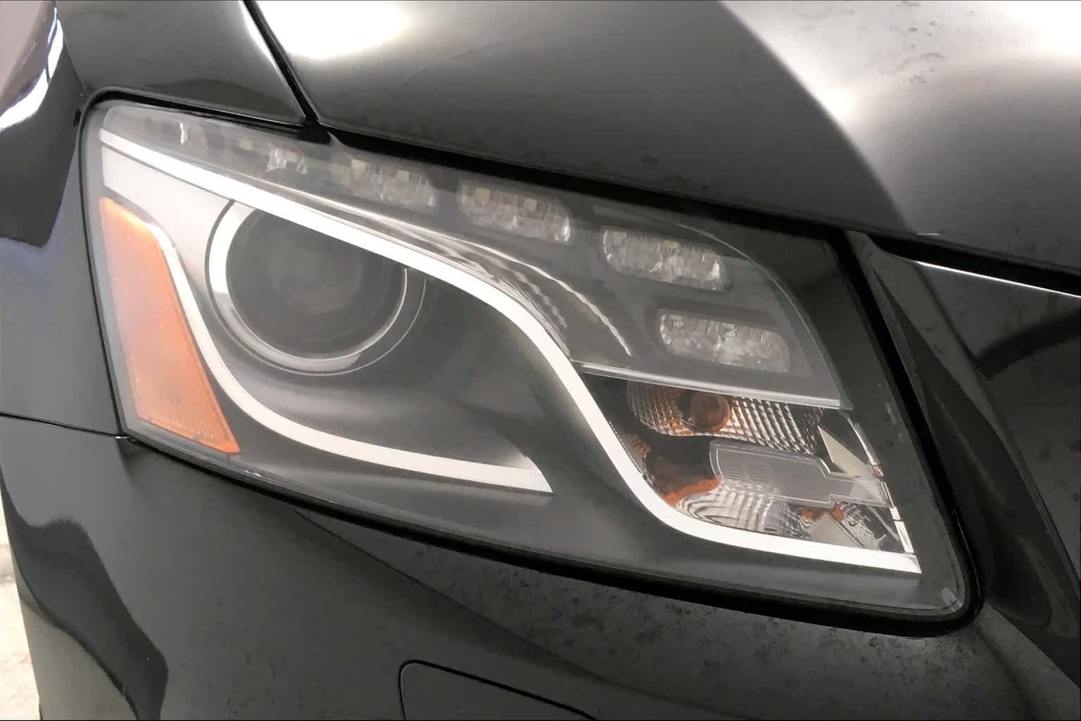 Thumbnail: 2012 Audi Q5 - 30