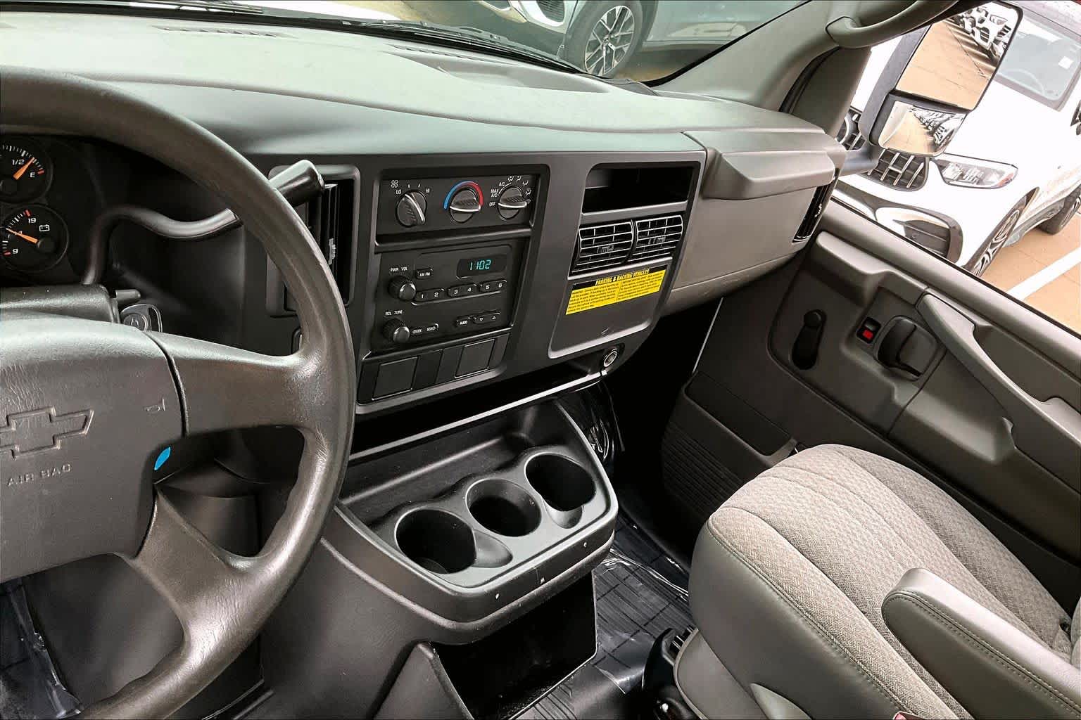 Thumbnail: 2007 Chevrolet Express - 13