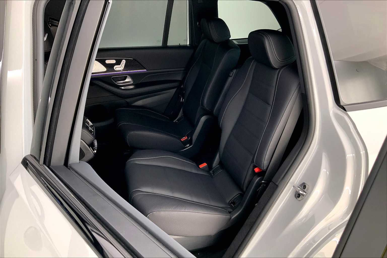 Thumbnail: 2026 Mercedes-Benz GLS - 13