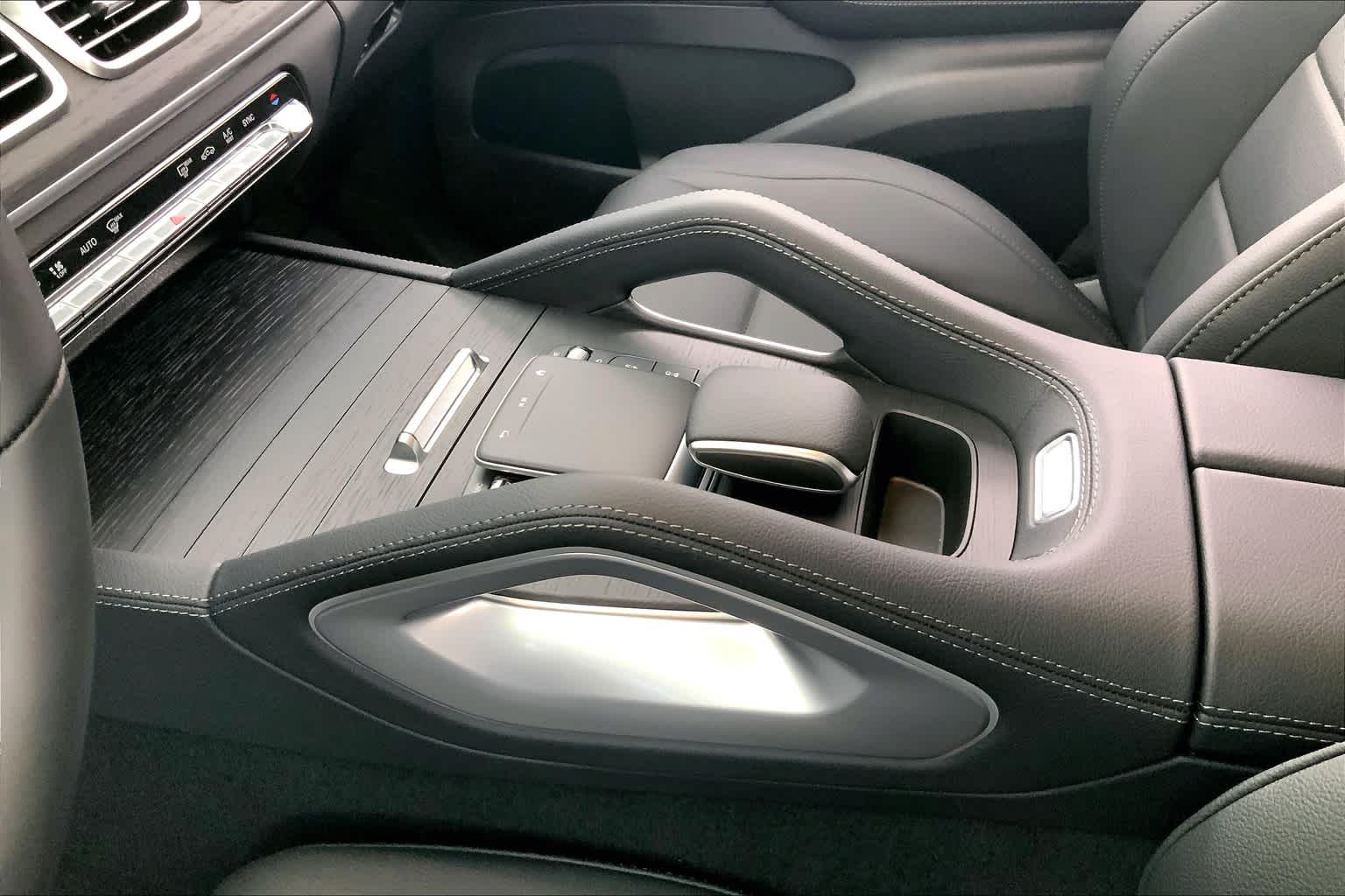 Thumbnail: 2025 Mercedes-Benz GLE - 17